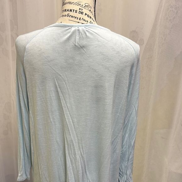 Elegant Light Blue Embroidered Women's Top - Picture 3 of 4